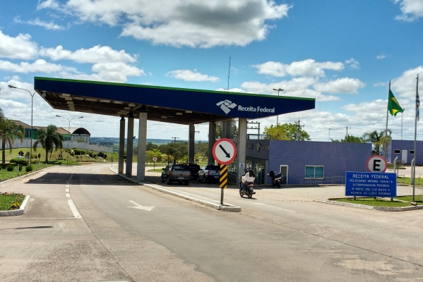 Casamento com pais separados: Como organizar a entrada