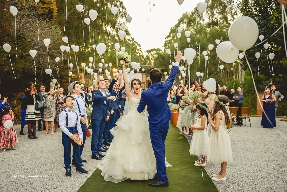 ideias criativas para saída dos noivos