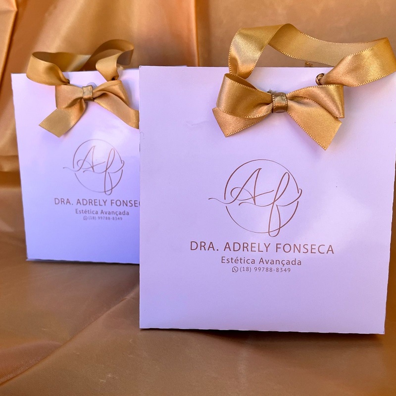 Como Escrever um Cartão de Agradecimento Perfeito para Presentes de Bebê