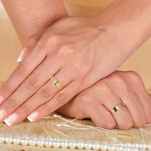 Anel solitário: Tradições e significados no Brasil.