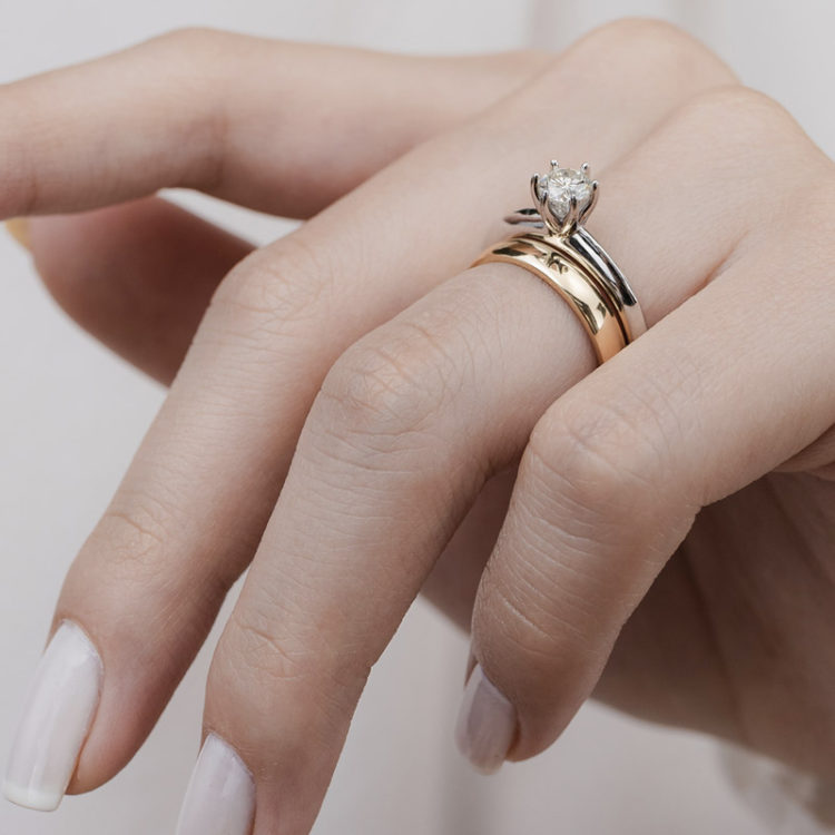 Os 4 Cs do Diamante: Como Avaliar a Qualidade e o Preço do Seu Anel de Noivado