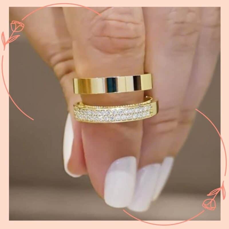 5 ideias de títulos:
1. Renovação de Votos: Como Escolher a Aliança Perfeita para Reafirmar seu Amor
2. Bodas de Ouro e Prata: Joias que Celebram Anos de União
3. O Significado por Trás dos Anéis Eternity e Aparadores na Renovação de Votos
4. Personalização de Alianças: Dicas para Tornar sua Joia de Renovação Única
5. Materiais e Estilos: Guia Completo para a Aliança de Renovação de Votos