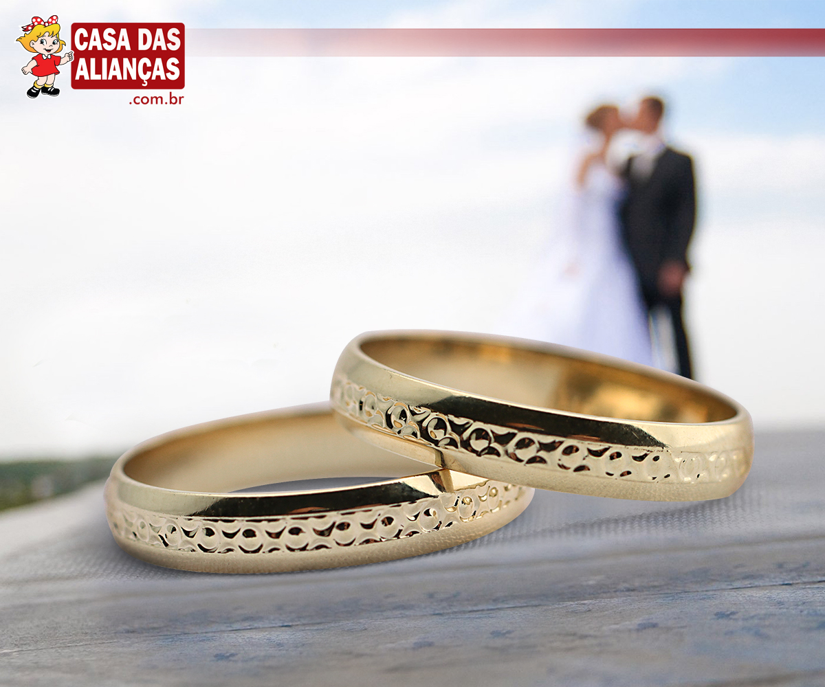 5 ideias de títulos:
1. Renovação de Votos: Como Escolher a Aliança Perfeita para Reafirmar seu Amor
2. Bodas de Ouro e Prata: Joias que Celebram Anos de União
3. O Significado por Trás dos Anéis Eternity e Aparadores na Renovação de Votos
4. Personalização de Alianças: Dicas para Tornar sua Joia de Renovação Única
5. Materiais e Estilos: Guia Completo para a Aliança de Renovação de Votos