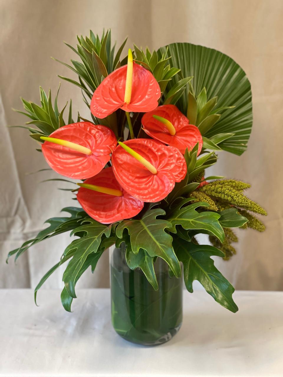 Arranjos com antúrios vermelhos
