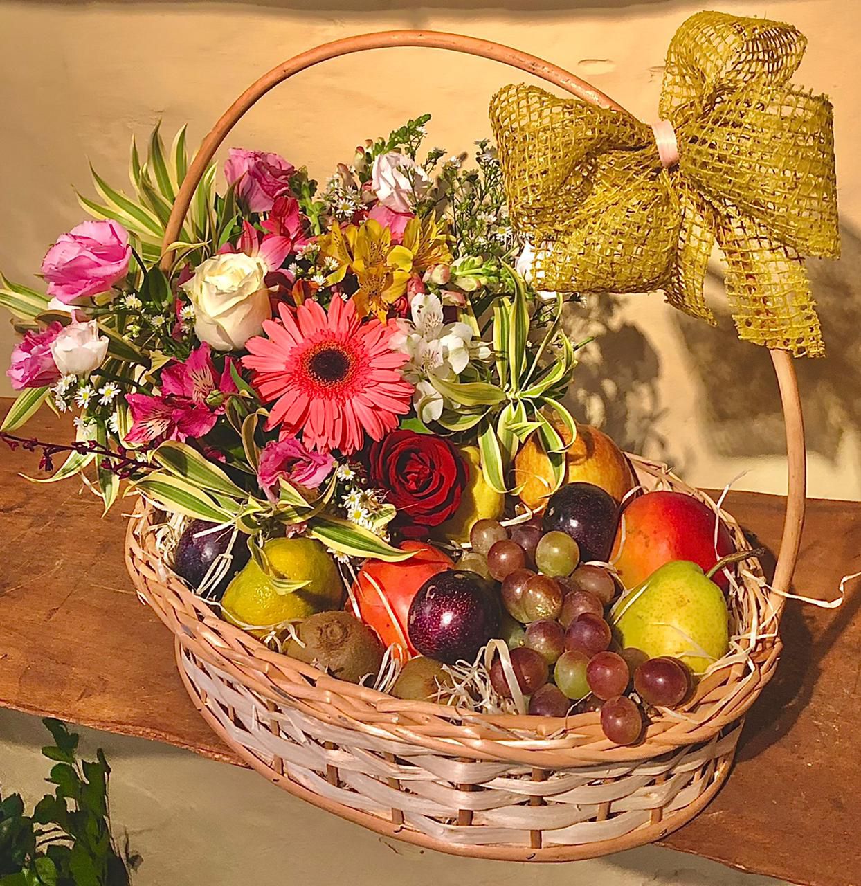 Arranjos rústicos com frutos