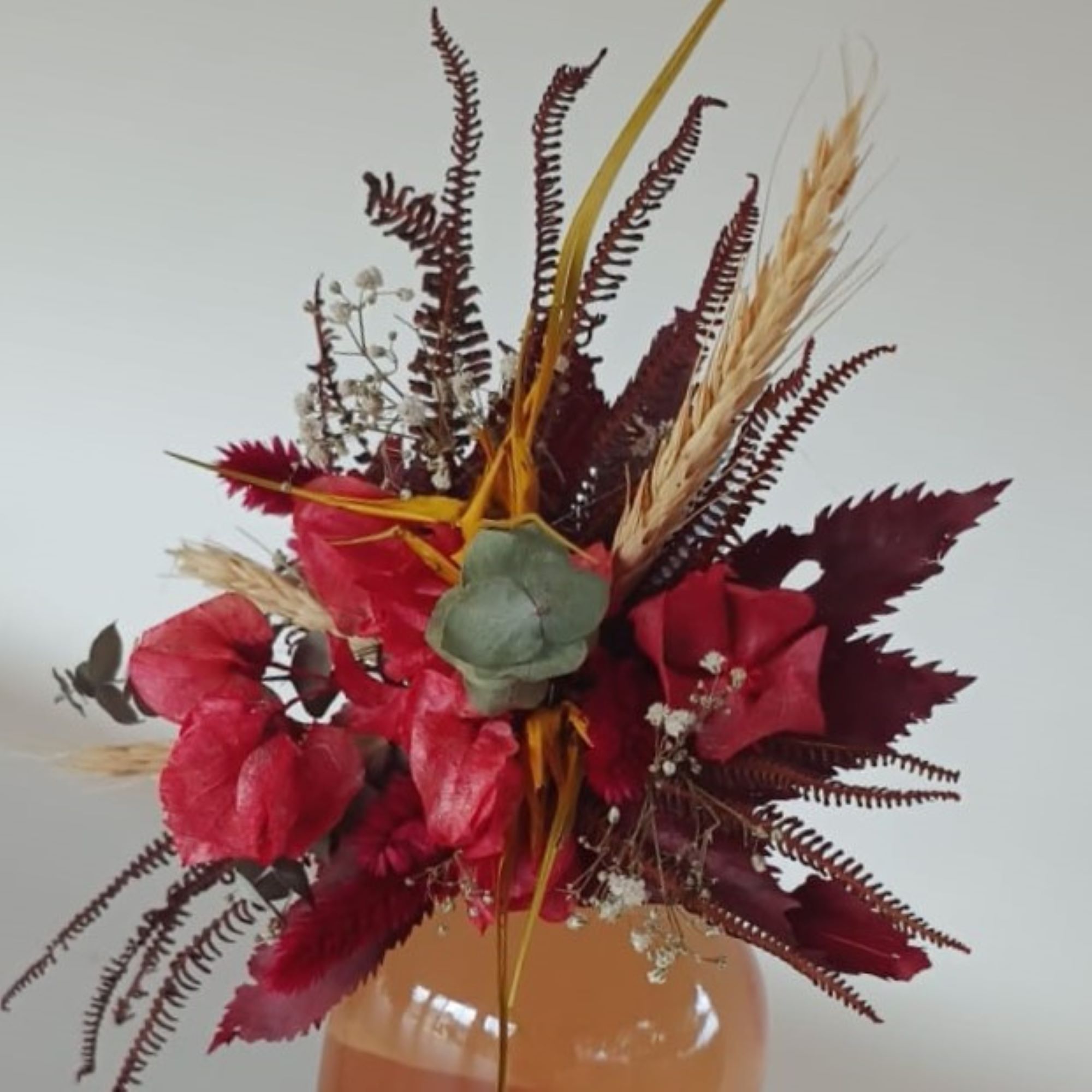 como fazer arranjo de flores baixo com suculentas