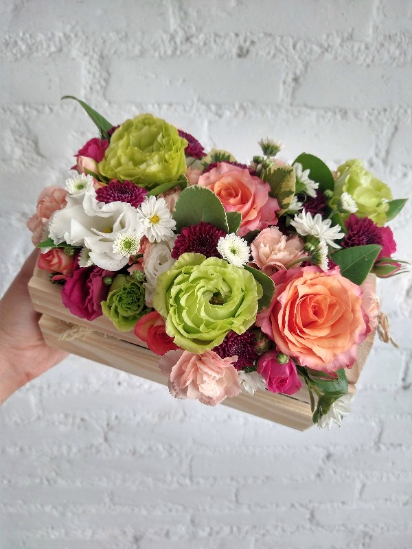 ideias de arranjos de flores baixos para mesa de jantar