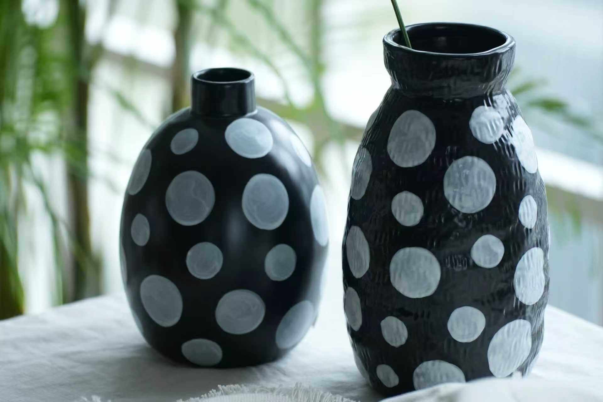 arranjos em vasos de ceramica