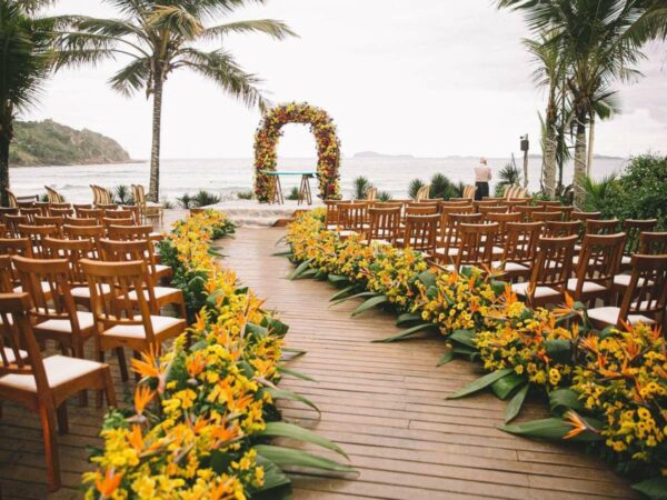 5 Ideias Criativas para Celebrar suas Bodas de Madeira
Como Escolher o Presente Perfeito para as Bodas de Madeira
O Significado Profundo das Bodas de Madeira: 5 Anos de União
Destinos Românticos para Comemorar 5 Anos de Casamento
Bodas de Madeira: Símbolos e Tradições para Celebrar seu Amor