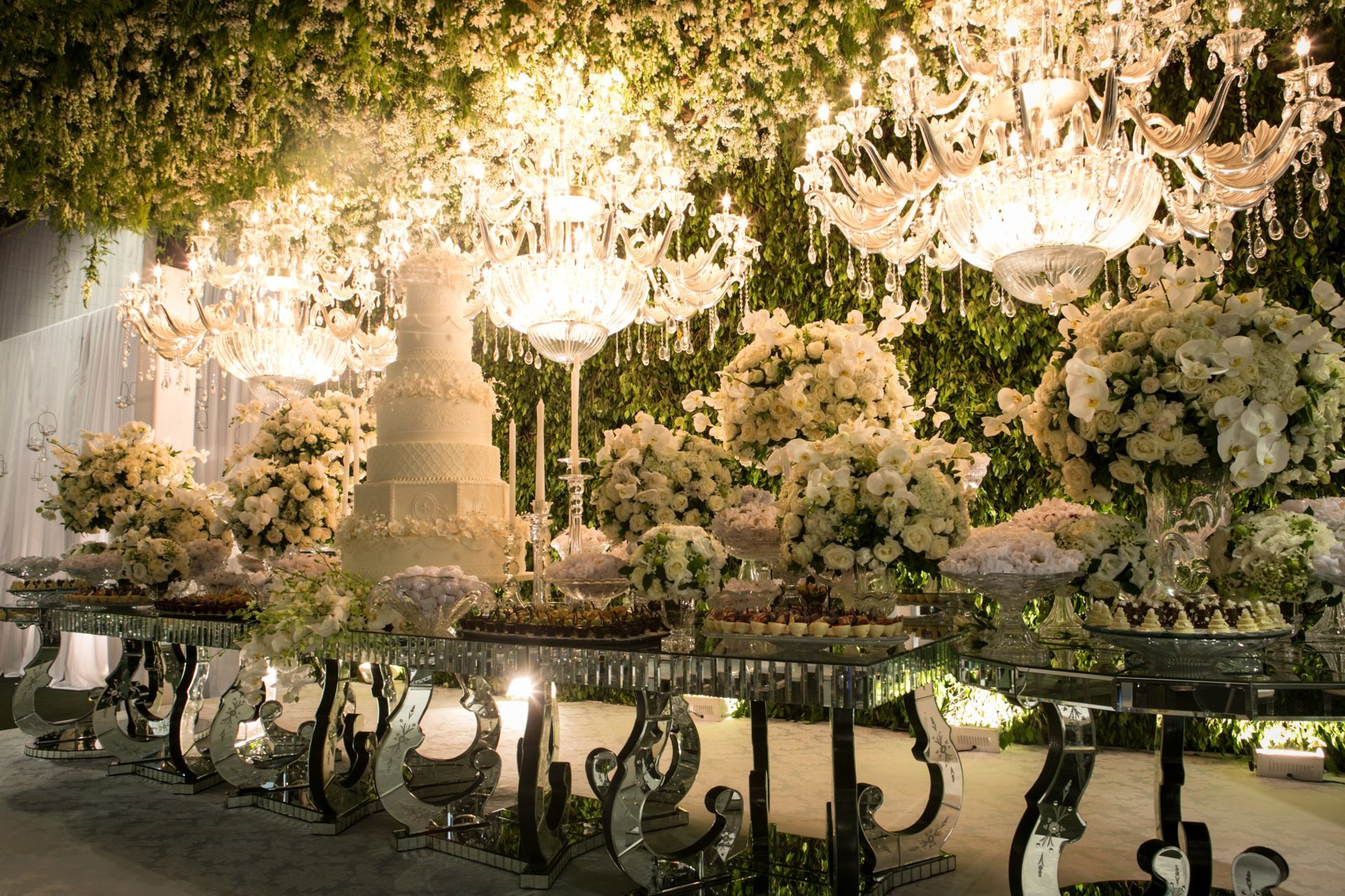 Tendências de Bolos Cenográficos 2025/2026: Vintage