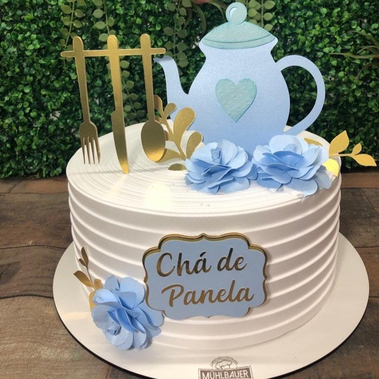 bolo cha de casa nova