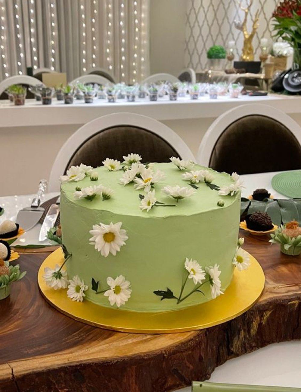 bolo de festa infantil decorado