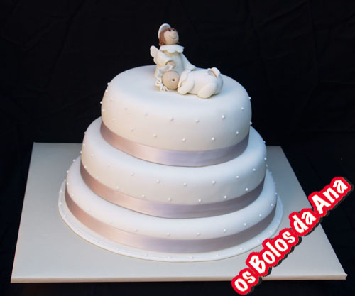 Decoração de bolo de anjo: tendências e técnicas