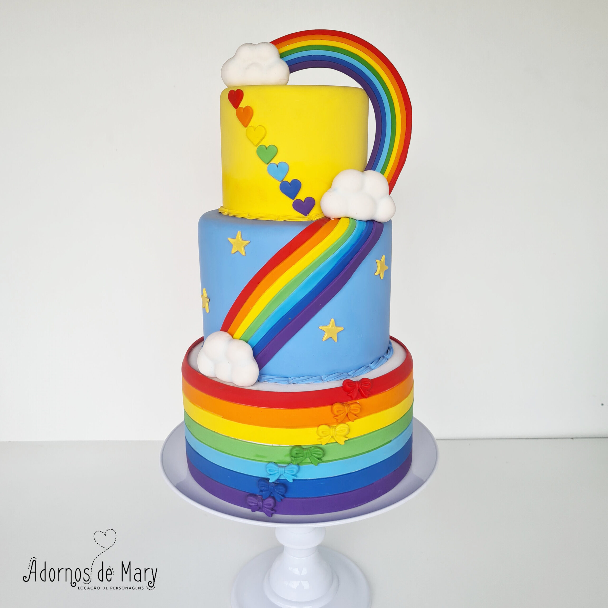 Bolo Decorado Arco Iris