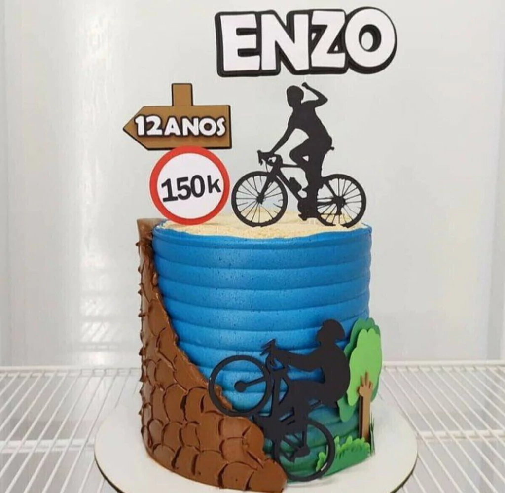 Decoração de Bolo de Bicicleta: Estilos Minimalista e Retrô