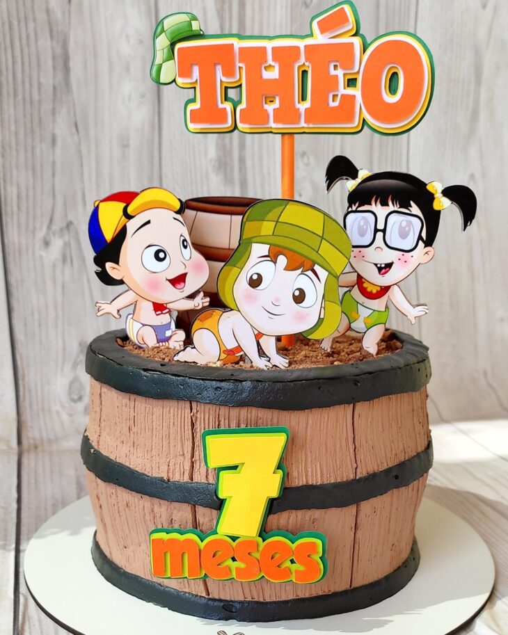 bolo decorado chaves adulto