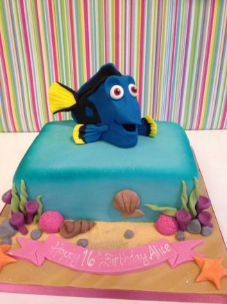 Bolo Decorado Dory