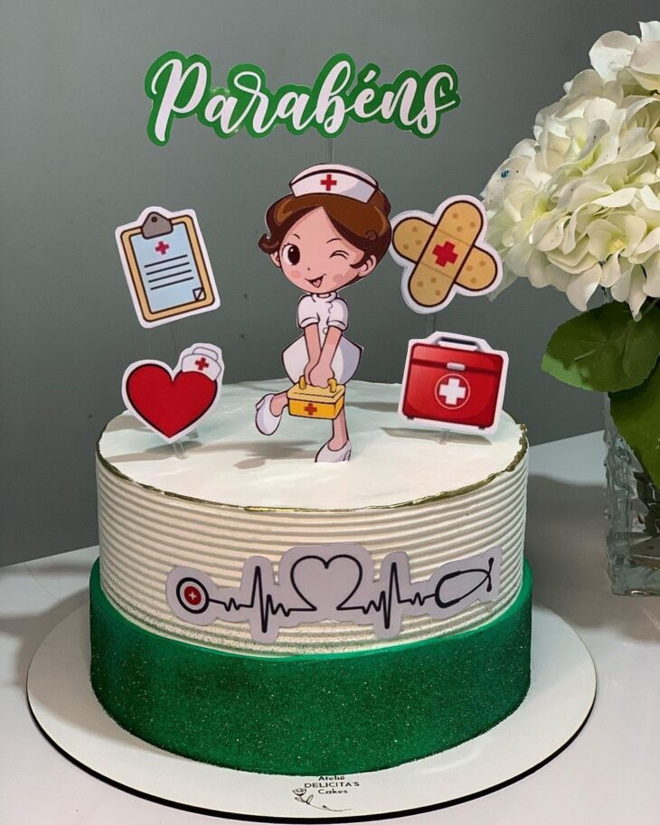 Bolo Decorado Enfermagem