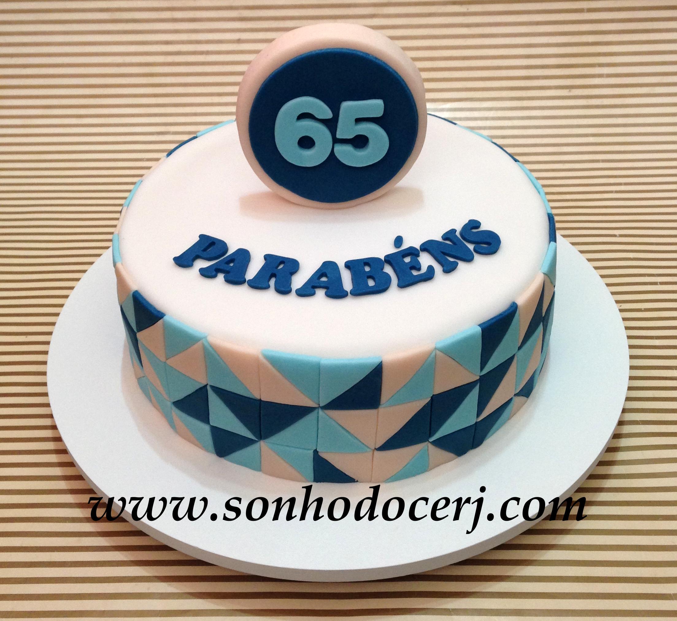 Ferramentas Essenciais para Decoração de Bolos Geométricos