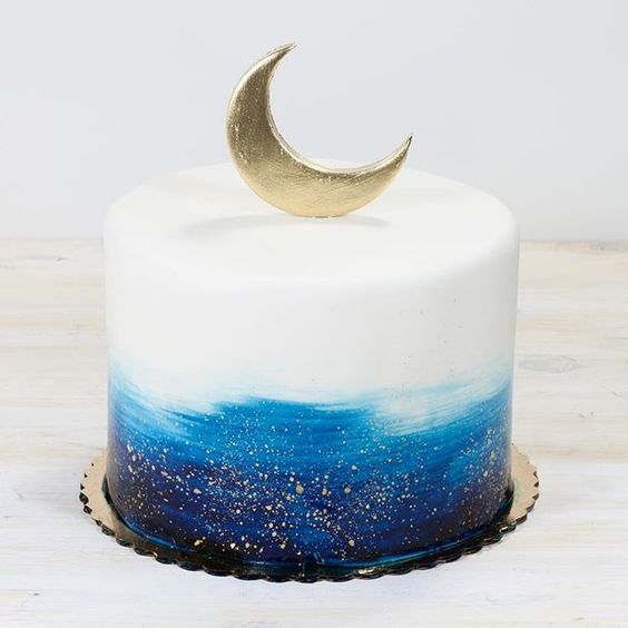 bolo lua para 15 anos