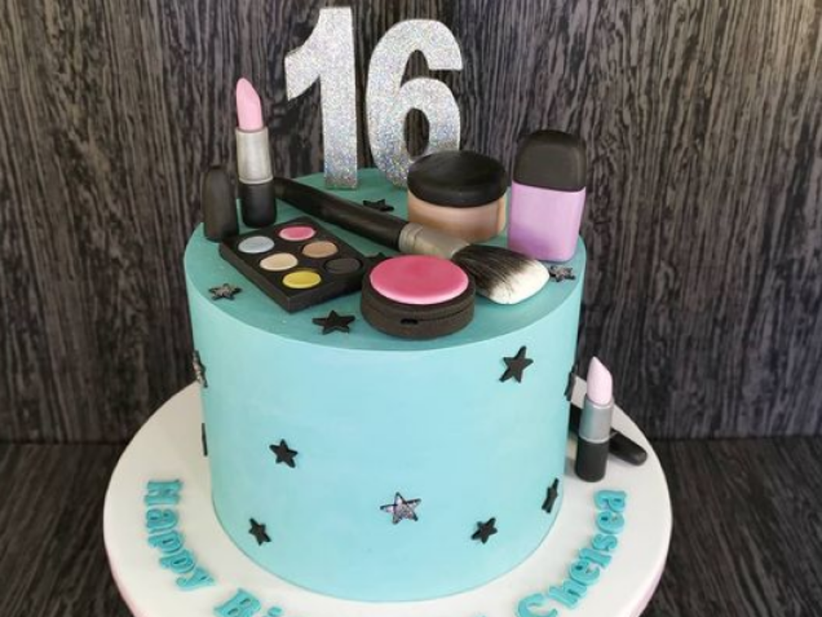 Bolo Decorado Make Up