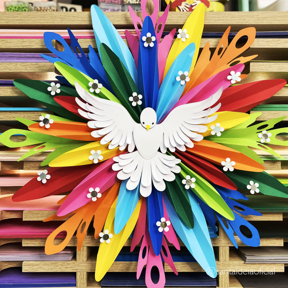 5 ideias de títulos:
1. Bolo Mandala: A Arte que Transforma sua Celebração
2. Decifrando o Significado das Cores em Bolos Mandala
3. Técnicas Inovadoras para Decorar seu Bolo Mandala
4. Inspirações Visuais: Bolos Mandala para Todos os Estilos
5. Bolo Mandala: O Equilíbrio Perfeito entre Sabor e Espiritualidade