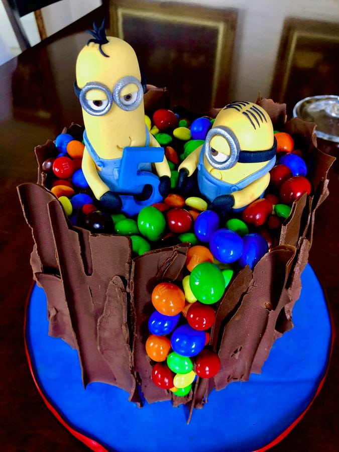 bolo minions chantilly