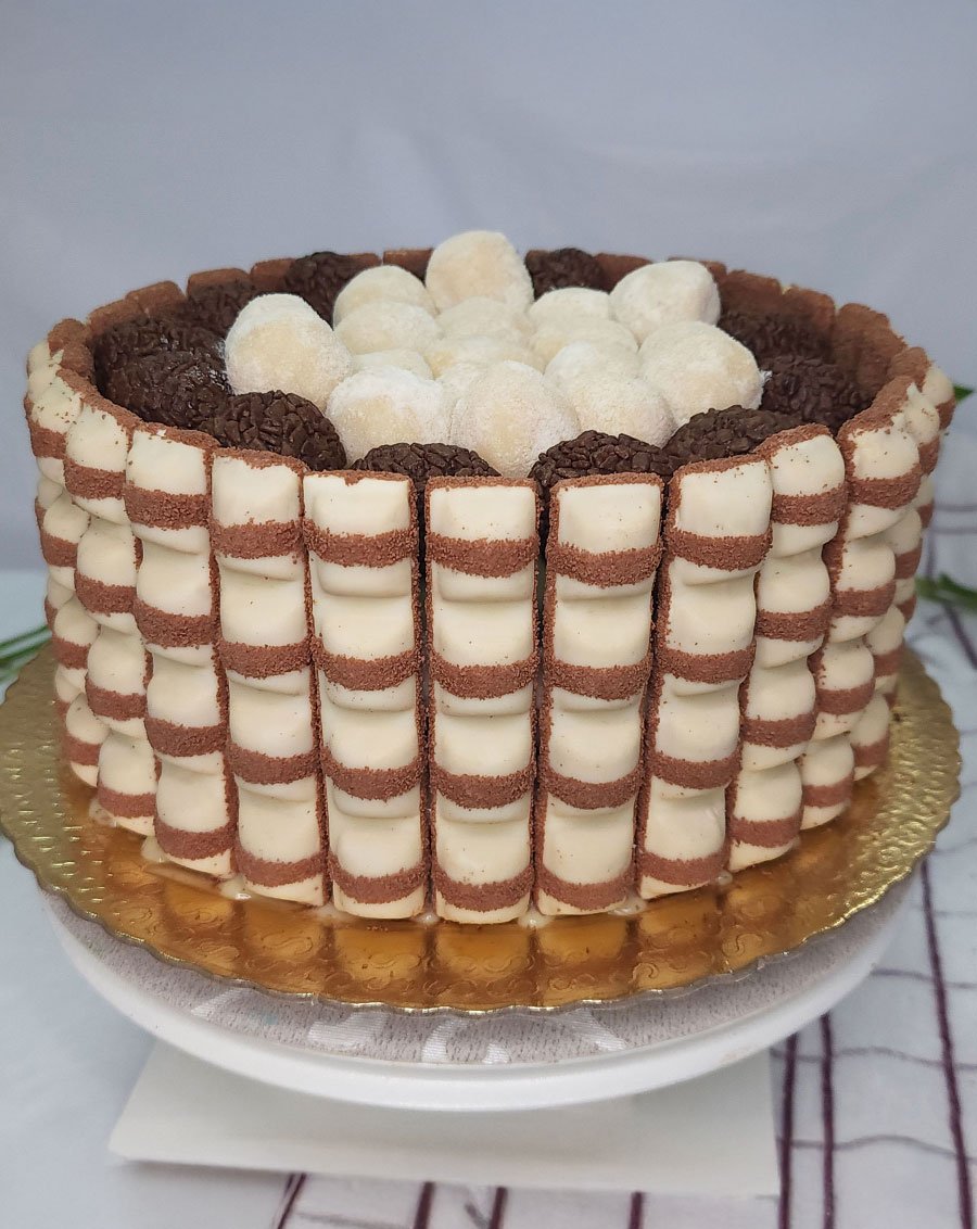 Dicas de Confeitaria para um Bolo Need For Speed Perfeito e Delicioso