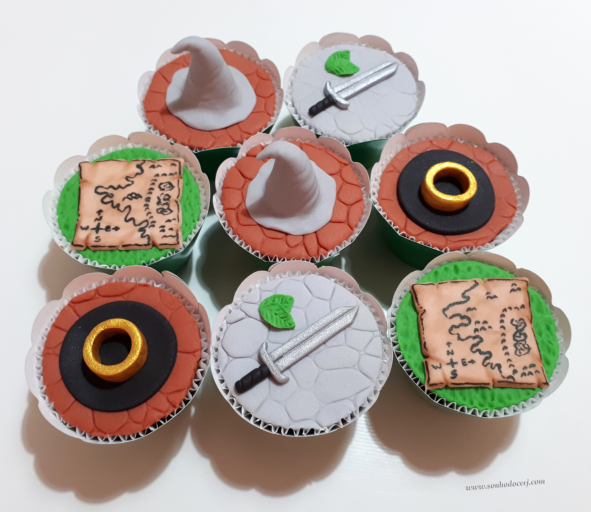 Como Escolher o Sabor Perfeito para seu Bolo Temático da Terra Média