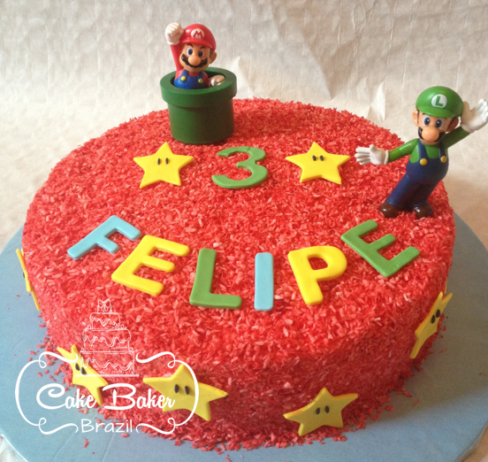 DIY Bolo Super Mario: Passo a Passo para Decoração com Toppers e Chantilly