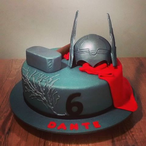 bolo thor aniversario
