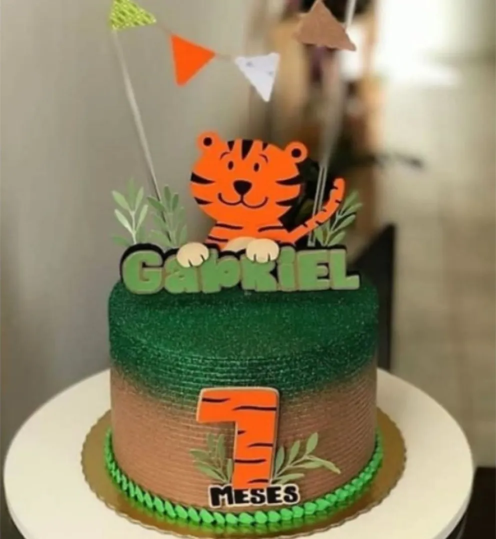 Inspirações de Bolo Daniel Tigre para Mesversário e Aniversário Infantil