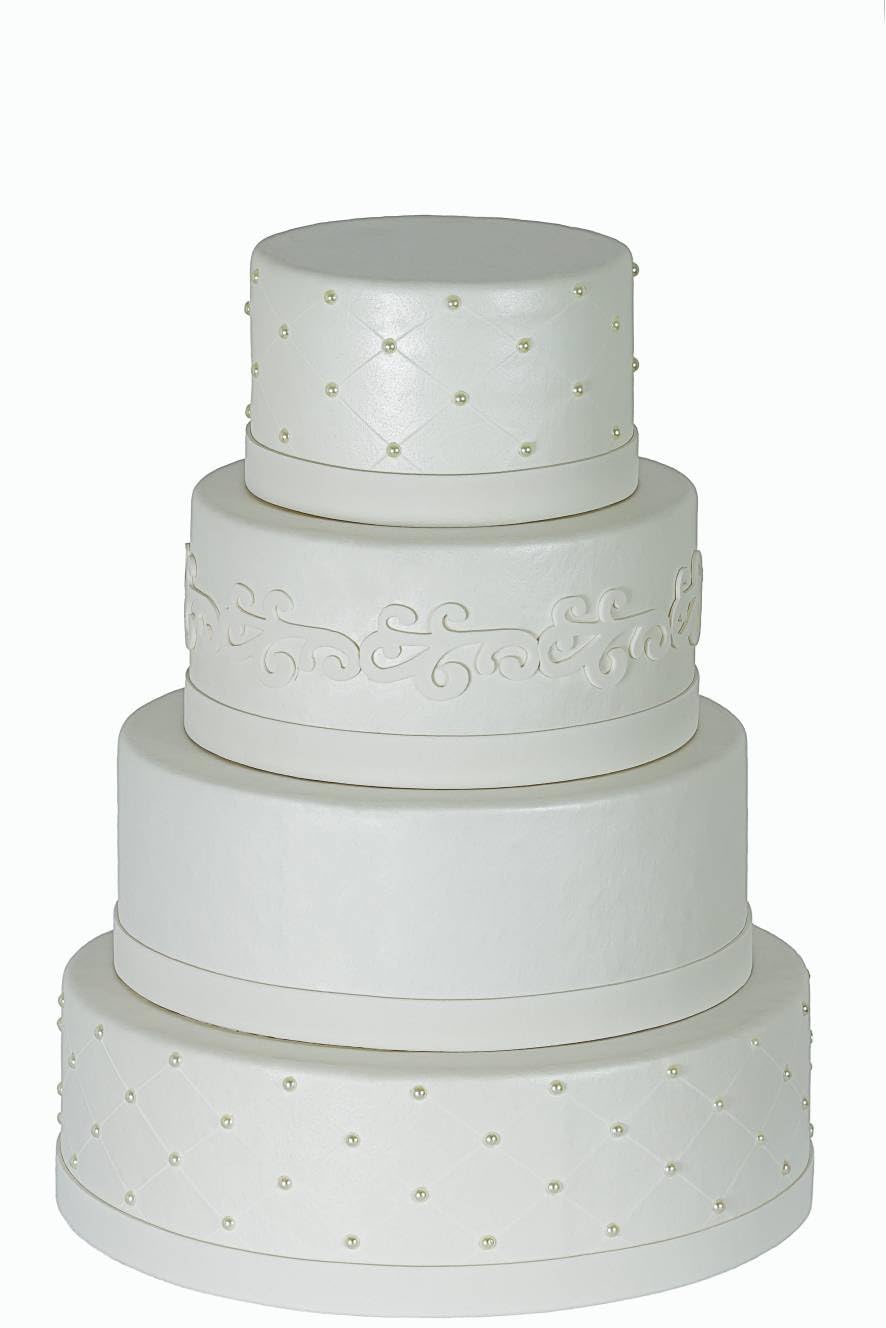 Aluguel de Bolo Fake: Vale a Pena para o Seu Casamento?