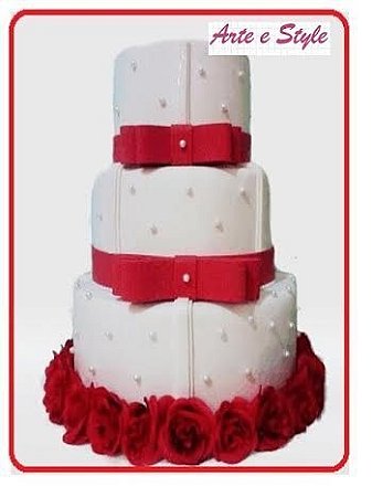 Economia na Decoração: O Bolo Fake e Outras Dicas para Casamentos com Orçamento Limitado