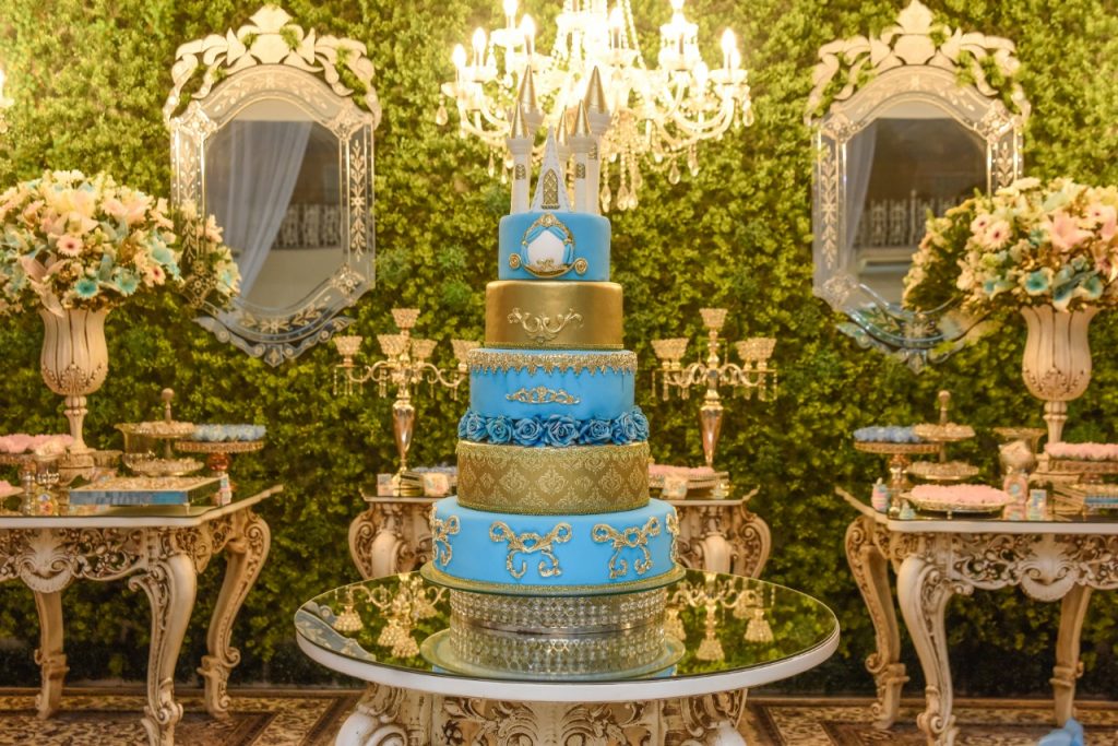 DIY Bolo Fake de Casamento: Guia Completo para Economizar