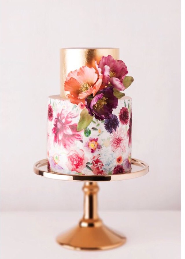 5 ideias de títulos:
1. Guia Completo: Como Pintar Bolos com Técnicas Artísticas
2. Receita de Cobertura de Porcelana Perfeita para Pintura em Bolos
3. Materiais Essenciais para Criar Bolos Pintados à Mão
4. Dicas de Ouro para uma Pintura de Sucesso em Bolos
5. Tendências em Confeitaria: A Arte de Pintar Bolos