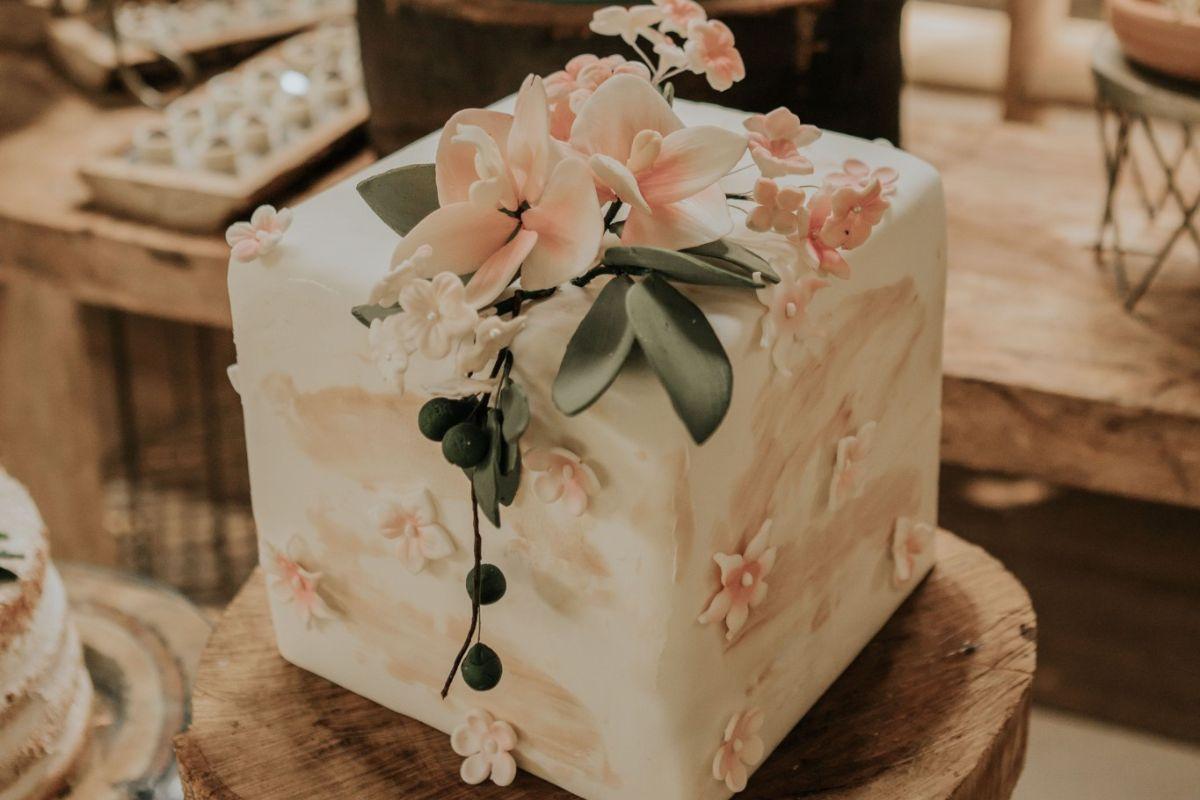 bolos de casamento quadrado