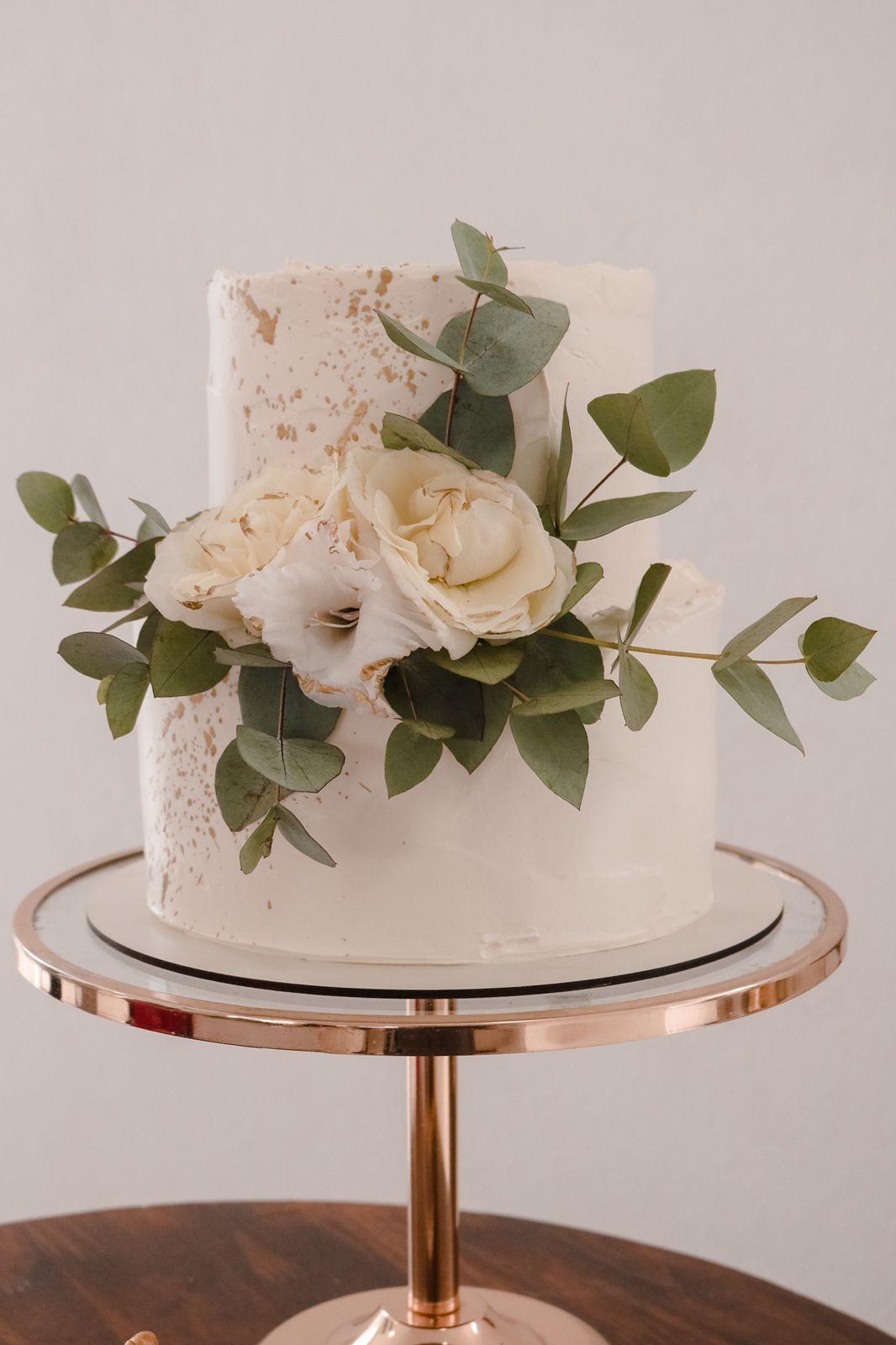 ideias de bolo de noivado criativas