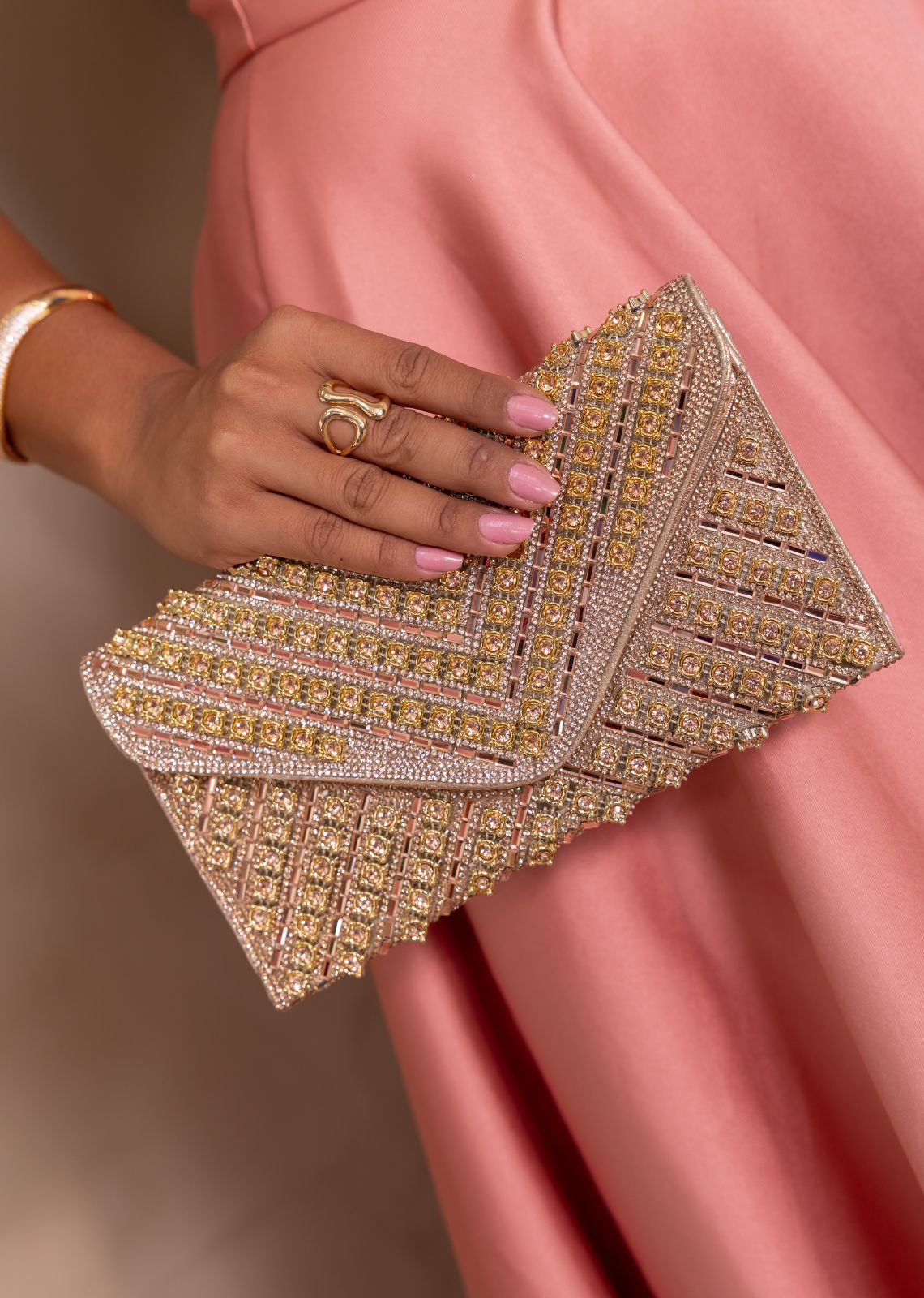 bolsa de festa casamento pequena metalizada dourada