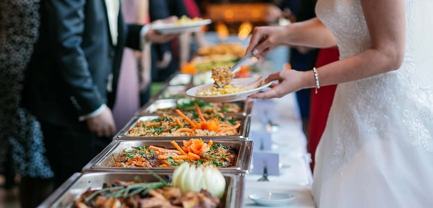O Que Não Pode Faltar em um Buffet de Casamento Completo?