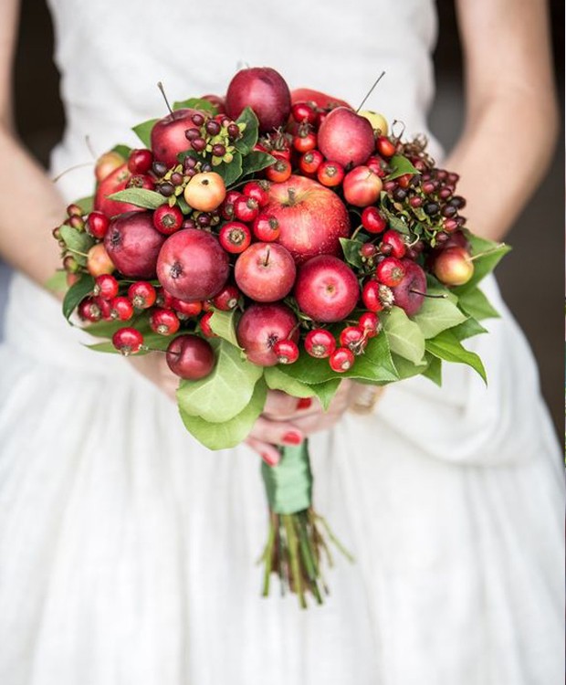 Bodas de Flores e Frutas: Celebre 4 Anos de Casamento com Criatividade