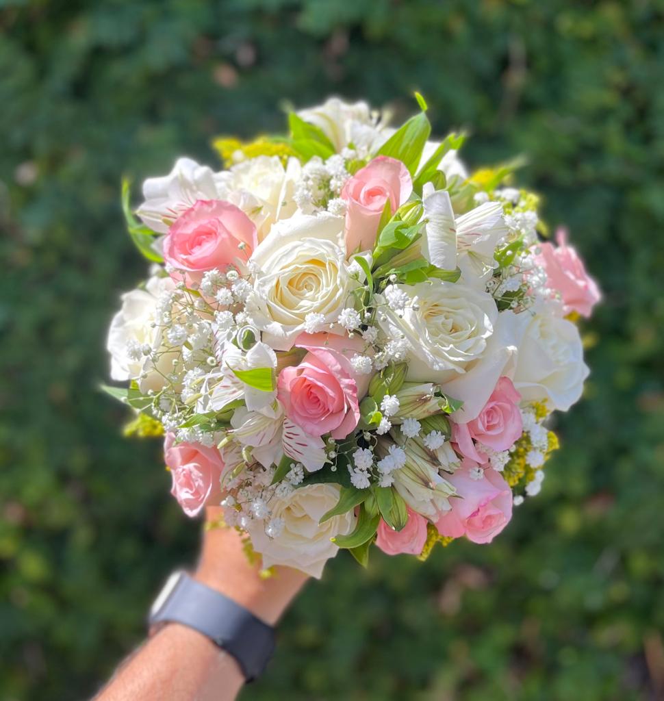 Flores para Buquê de Noiva: Guia Completo de Espécies e Significados