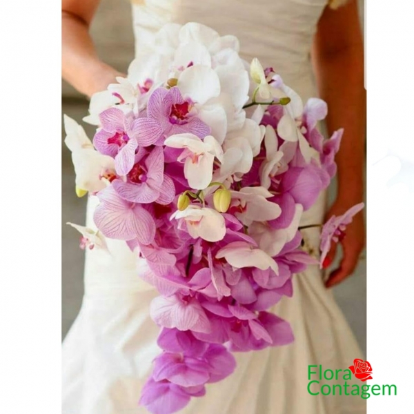 buque de noiva cascata