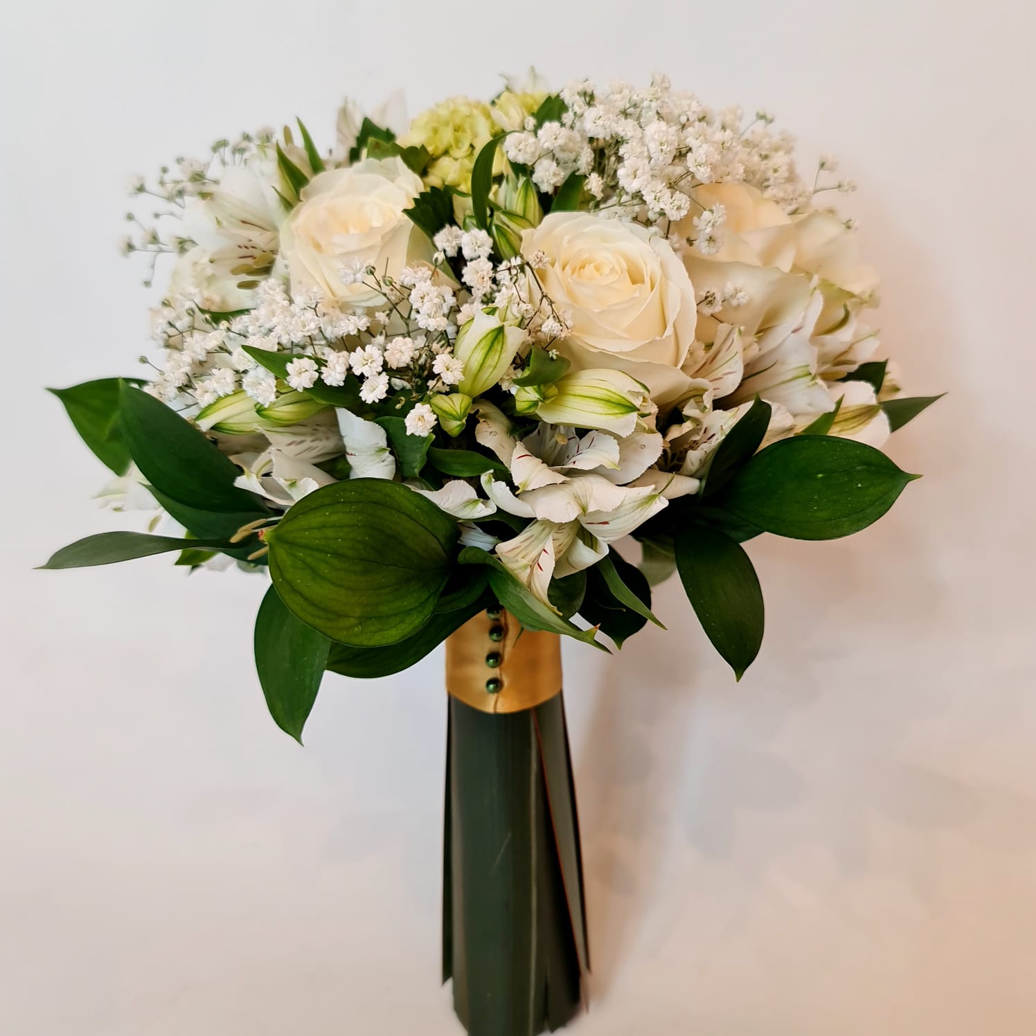 Guia Completo: Como Escolher o Buquê de Noiva Perfeito para Cada Estilo de Casamento