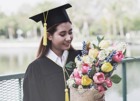 quanto custa um buquê de rosas de luxo com 50 unidades