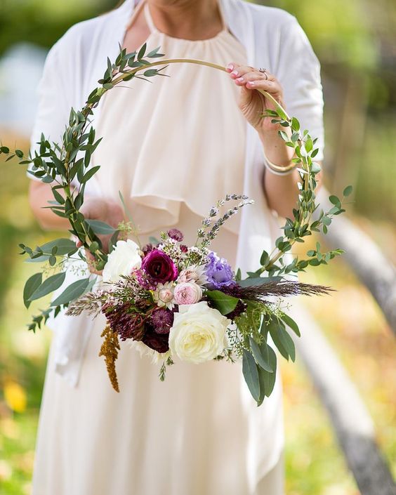 quanto custa um buquê de rosas de luxo com 50 unidades