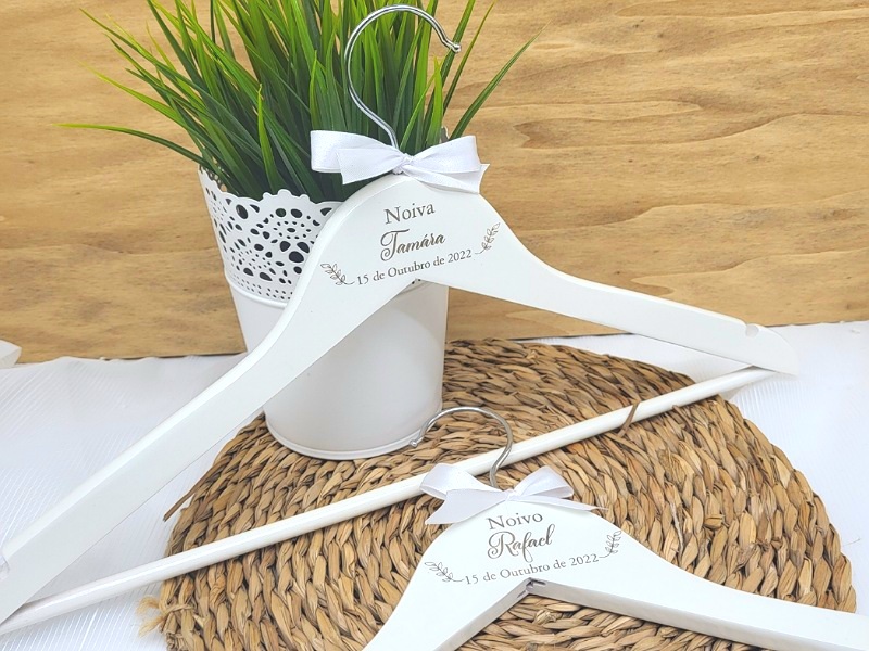 cabide personalizado noiva