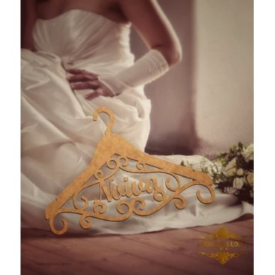 Guia de Preços: Quanto Custa um Cabide de Noiva Personalizado?