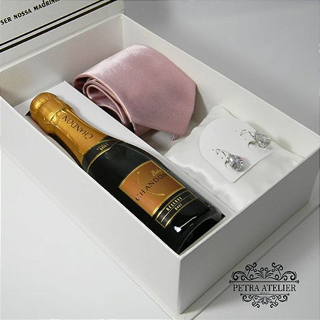 Caixa para padrinhos de casamento com pulseira