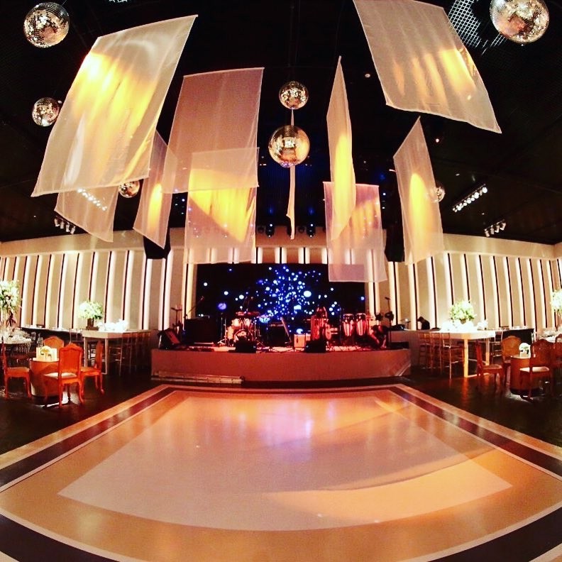 5 ideias de títulos:
1. Casa Charlô: O Cenário Perfeito para Seu Evento Inesquecível
2. Descubra a Gastronomia de Excelência do Buffet Charlô
3. Planejando seu Casamento: A Casa Charlô Itaim Bibi como Opção Ideal
4. Eventos Corporativos de Sucesso na Casa Charlô
5. Casa Charlô Jardim Botânico: A Nova Tendência em Espaços de Eventos